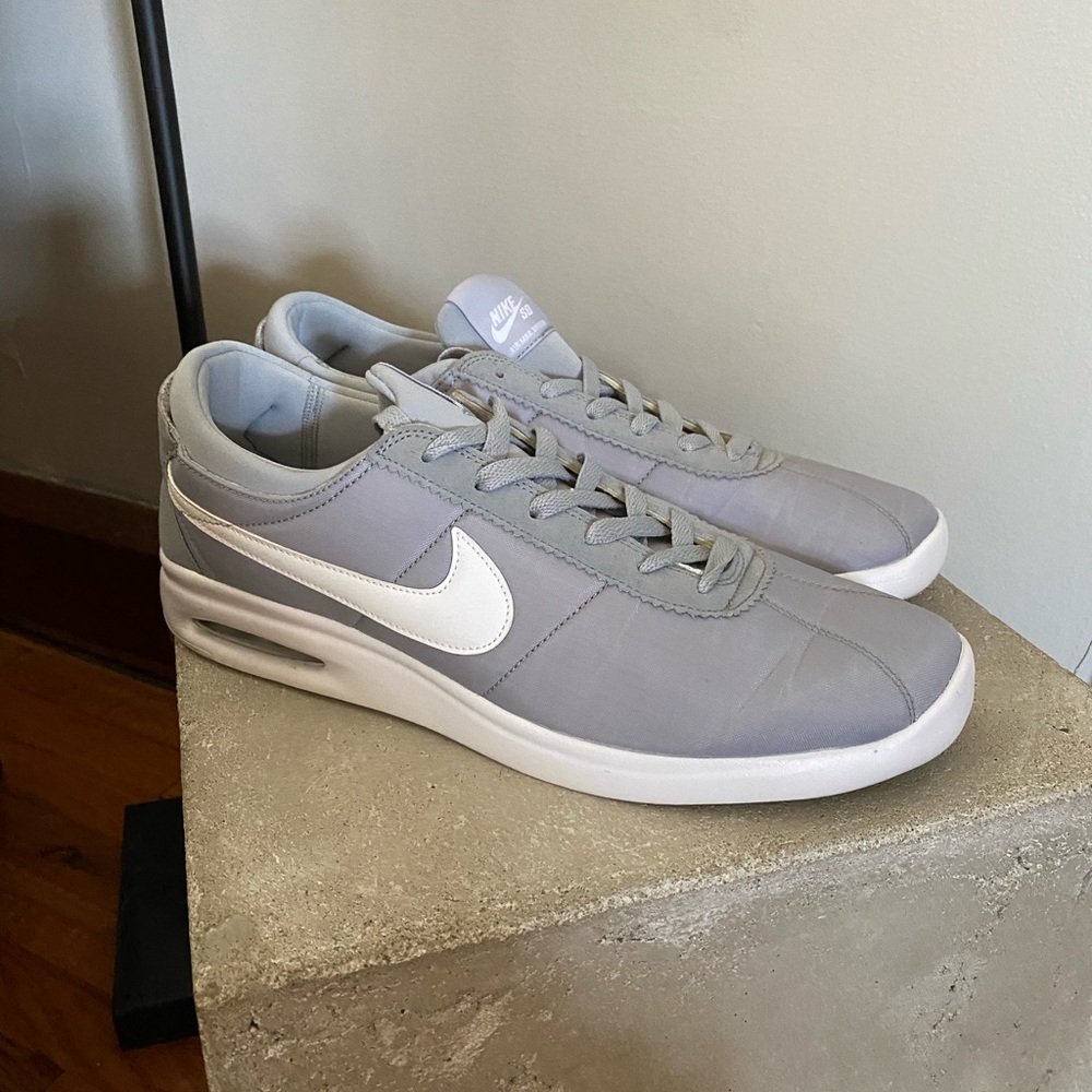 Nike SB gray shoes